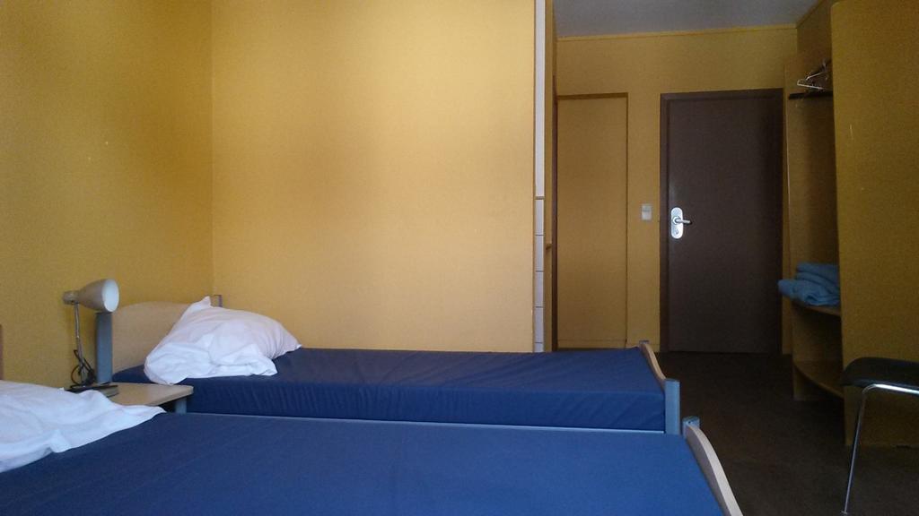 Van Gogh Youth Hostel City Centre Saint-Josse-ten-Noode المظهر الخارجي الصورة