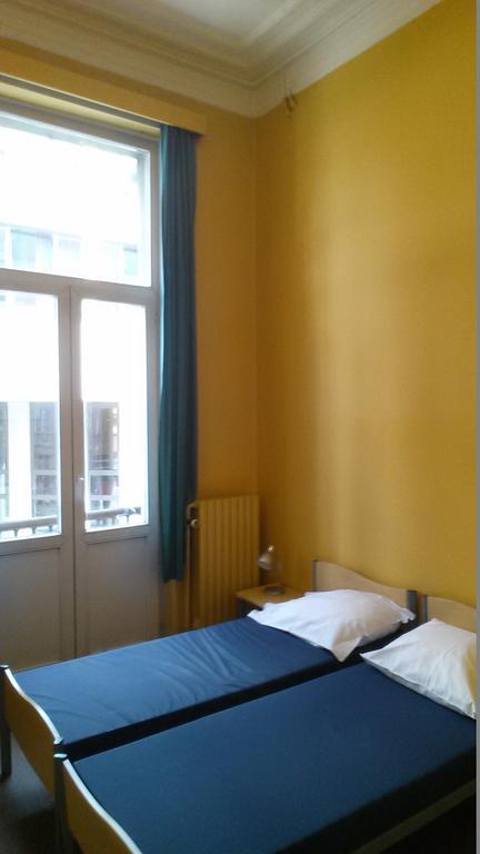 Van Gogh Youth Hostel City Centre Saint-Josse-ten-Noode المظهر الخارجي الصورة